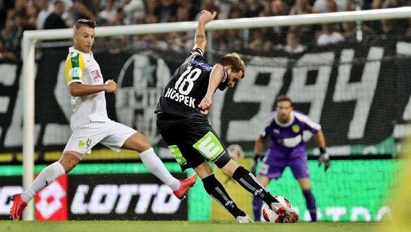 Asisten Wasit Dilempari Gelas, Pertandingan Terhenti 30 Menit