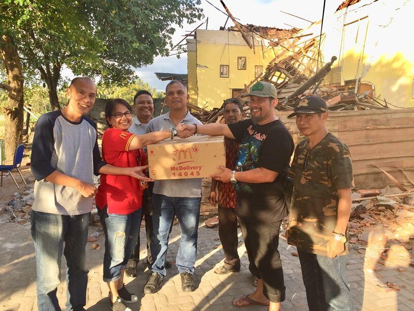 Bantu Korban Gempa Lombok, McDonald's Bagikan Ribuan Porsi Makanan