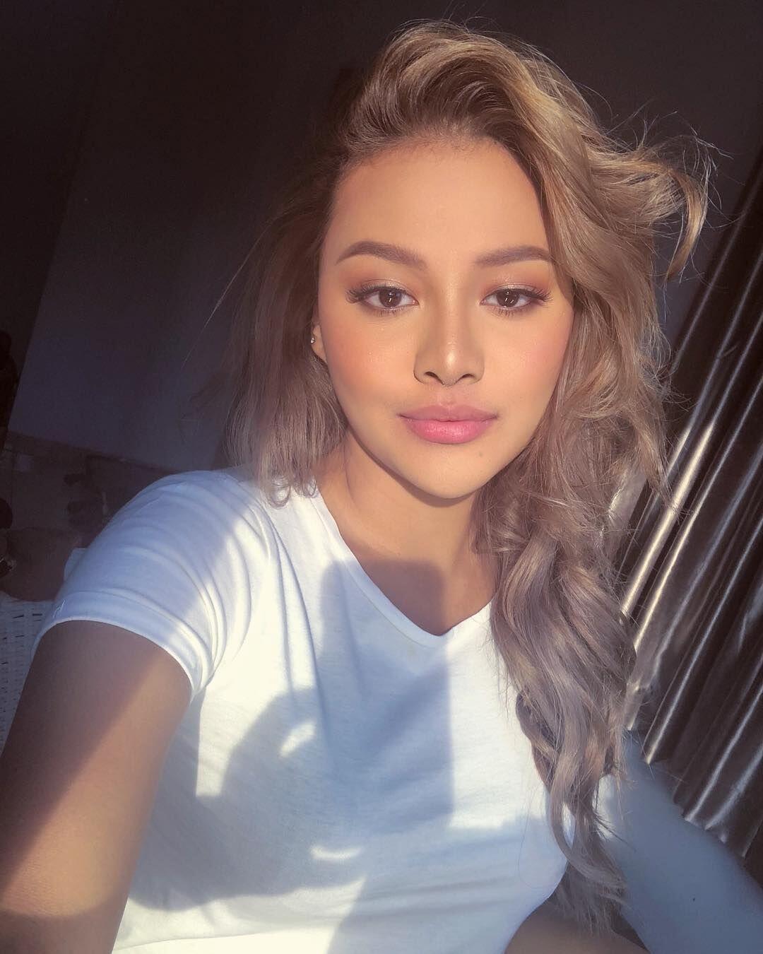 Mirip Bule, 10 Potret Aurel Hermansyah dengan Rambut Blonde