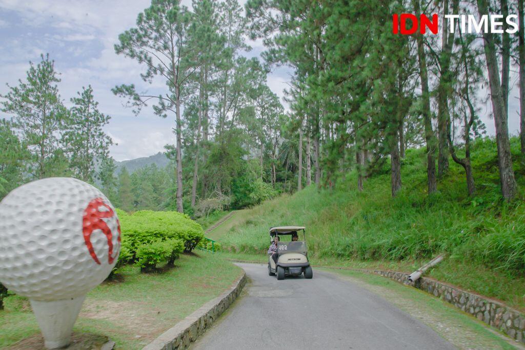 13 Potret Kecantikan Awana Golf Course, Refreshing ala Millenials Hits