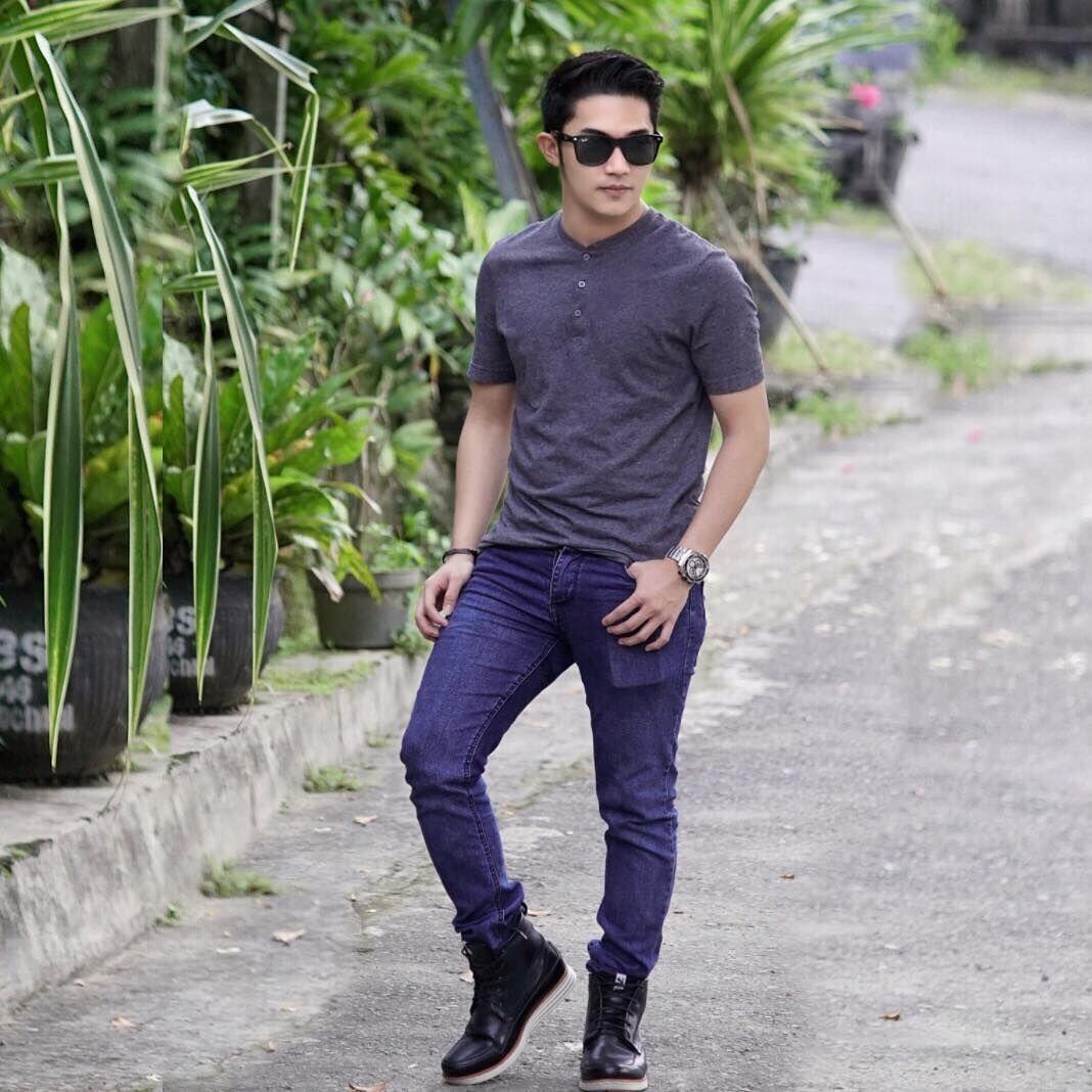 Punya Followers 3,4 Juta, Ini 10 Gaya Keren Selebgram Alfy Saga