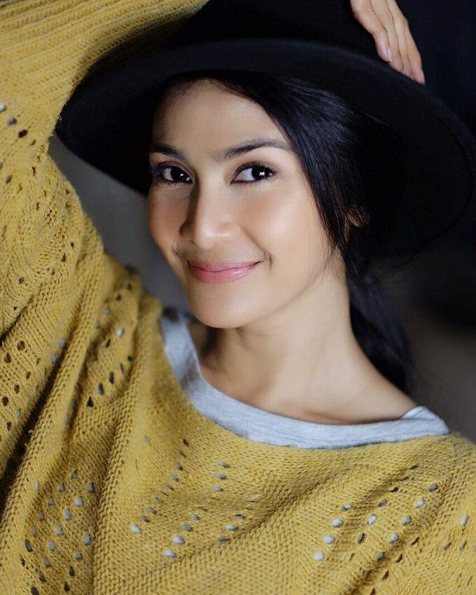 24 Tahun Berlalu, 10 Foto Bukti 'Zaenab' Tak Berubah Sama Sekali