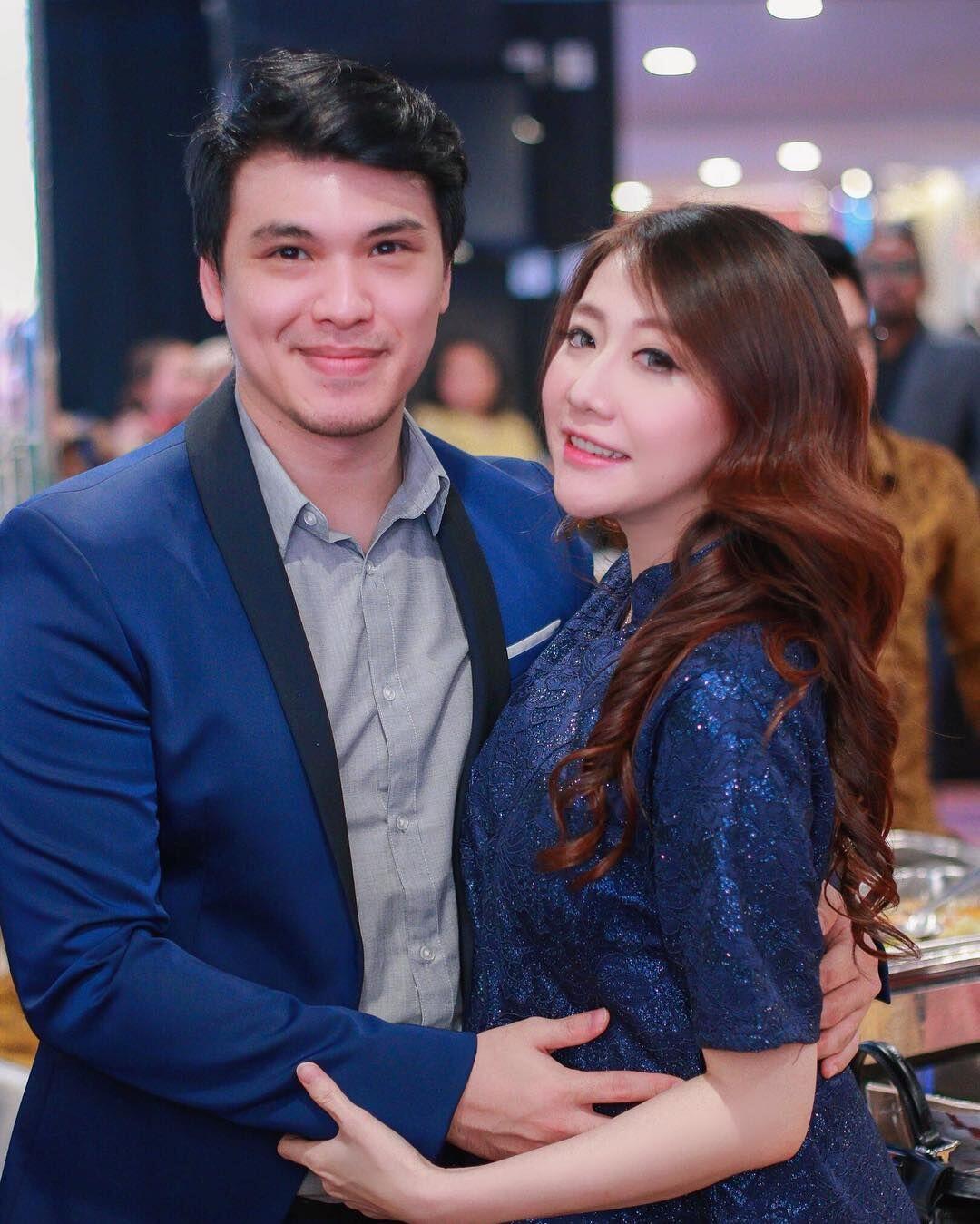 Jadi Ibu Satu Anak, Ini 10 Potret Bahagia Keluarga Ryn eks Chibi