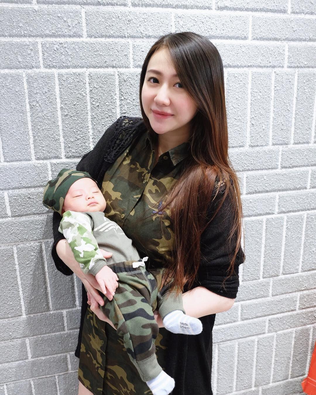 Jadi Ibu Satu Anak, Ini 10 Potret Bahagia Keluarga Ryn eks Chibi