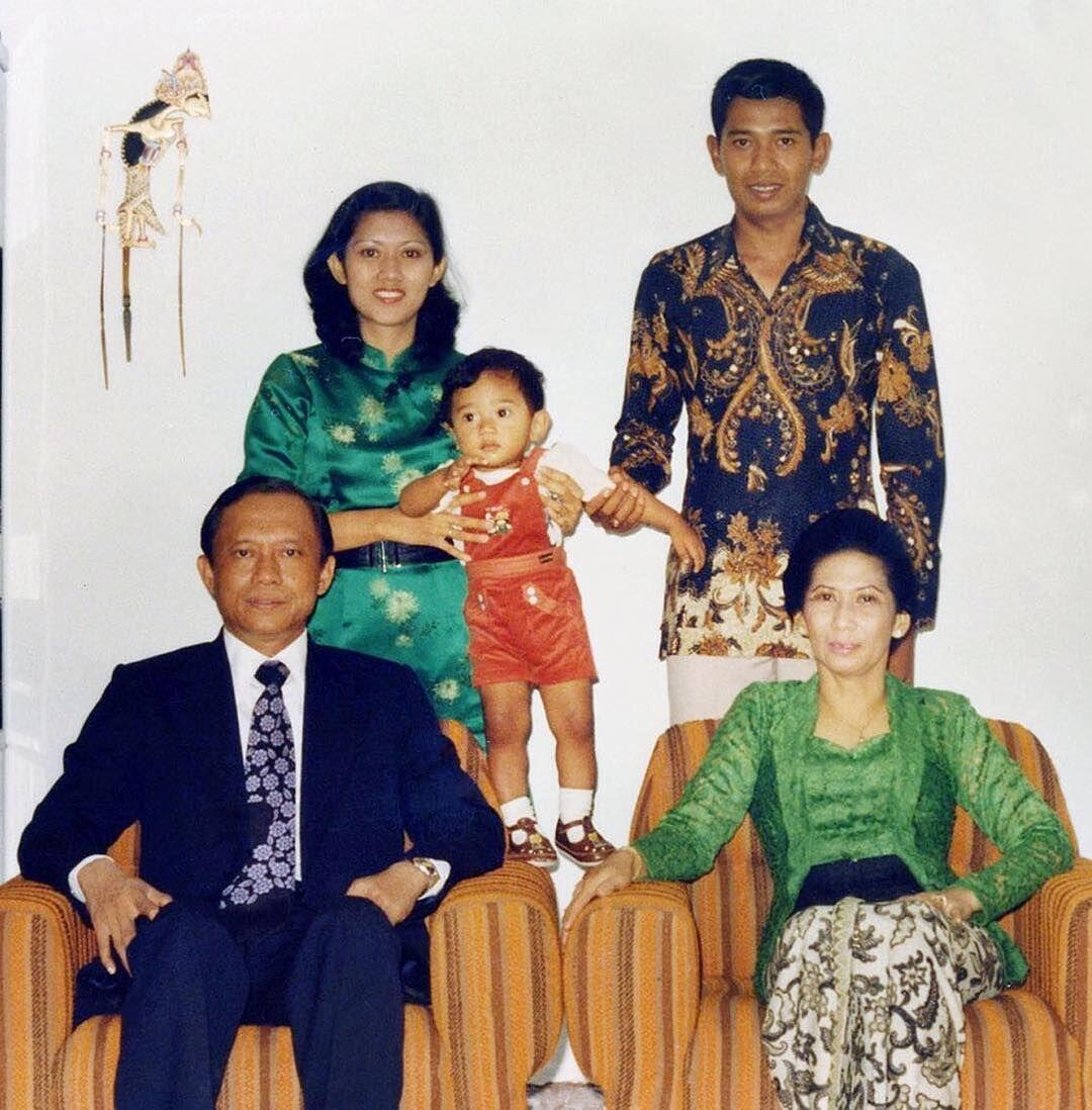 Genap 40 Tahun, 10 Transformasi Memukau Agus Yudhoyono dari Kecil