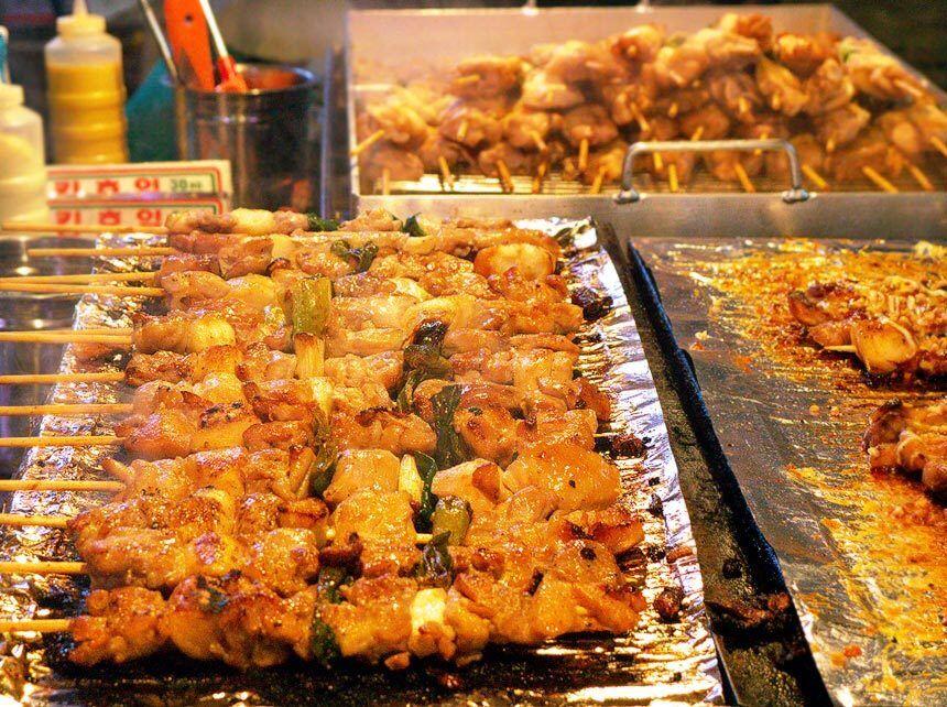 5 Rekomendasi Korean Street Food Selain di Myeongdong, Dijamin Murah