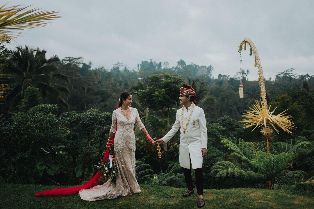 Bak Film India, Ini 10 Momen Manis Pernikahan Artis Nadine Alexandra