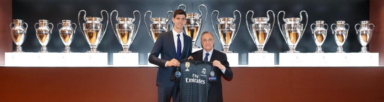 Presentasi Courtois di Santiago Bernabéu
