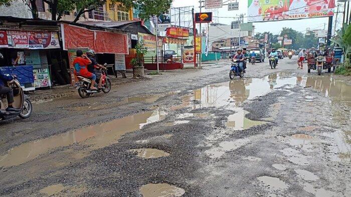 Kota Medan Masih 'Sejuta' Lubang, Baru Sepekan Diperbaiki Sudah Rusak