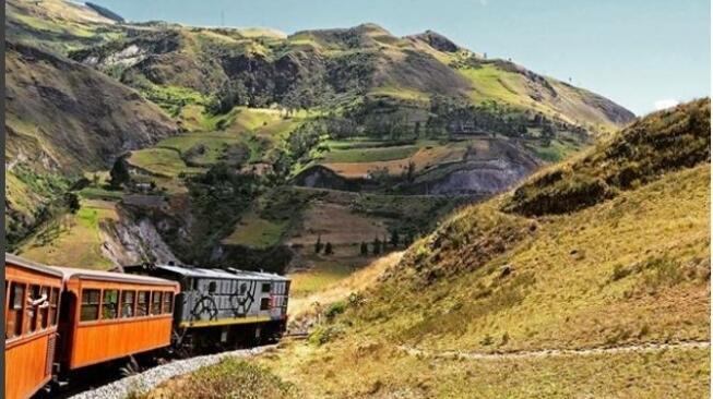 8 Jalur Kereta Api Ekstrem, Pemandangan Surga yang Buat Merinding