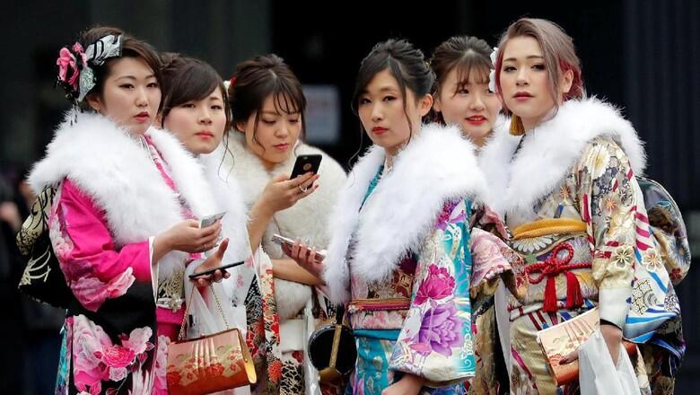 Datang Awal hingga Angkat Jempol, 6 Kebiasaan di Jepang yang Tak Lazim di Negara Lain