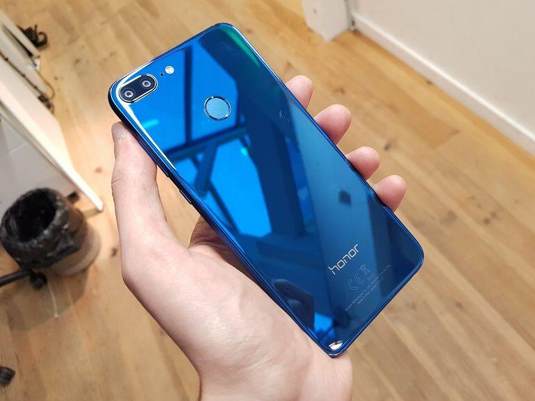 Buruan Beli, Inilah 4 Smartphone Keren Terbaru dengan Harga 2 Jutaan