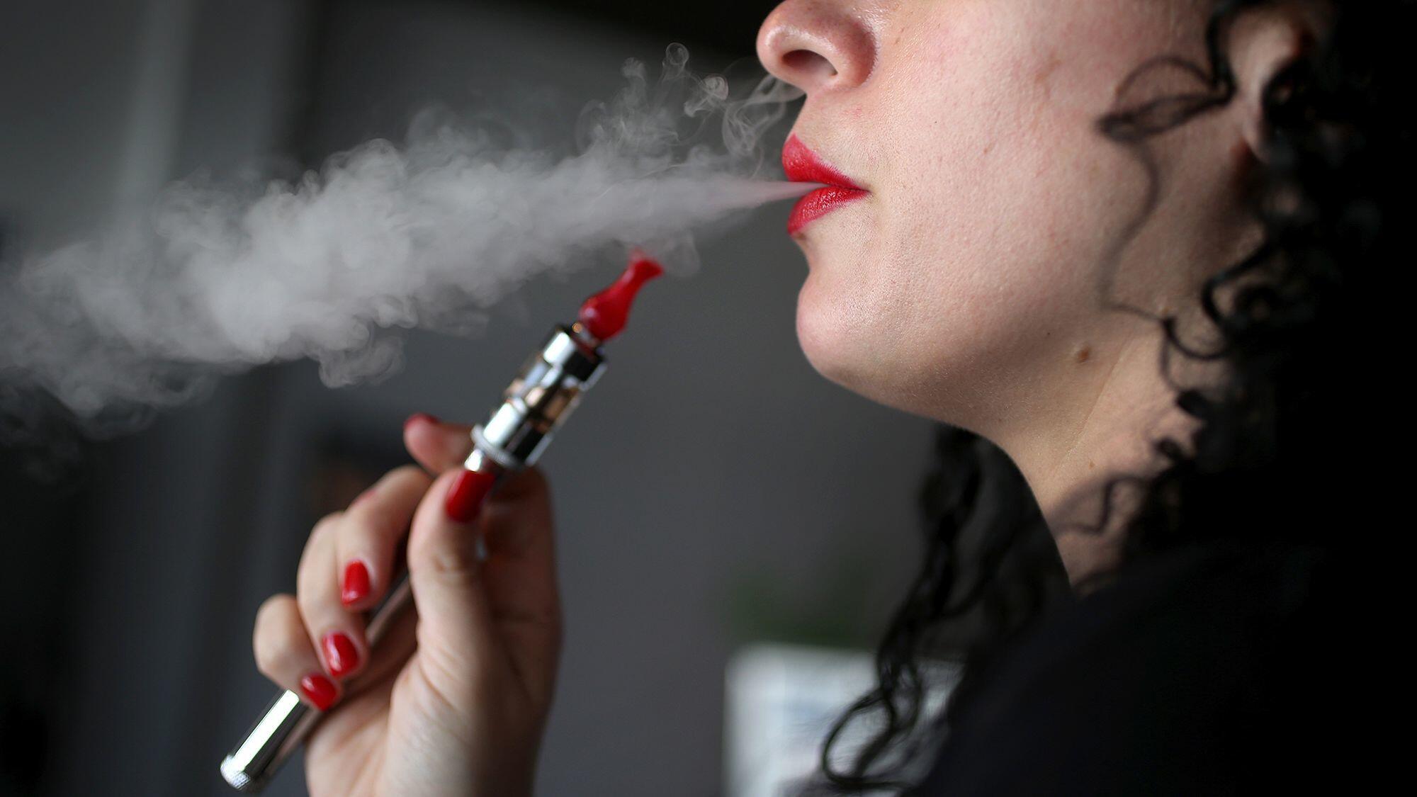 8 Bahaya Rokok Elektrik alias Vape yang Penting untuk Kamu Ketahui