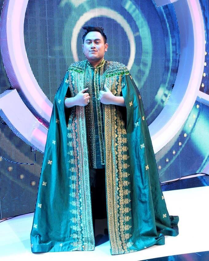 10 Penyanyi Pria yang Sukses Jadi Pedangdut Masa Kini