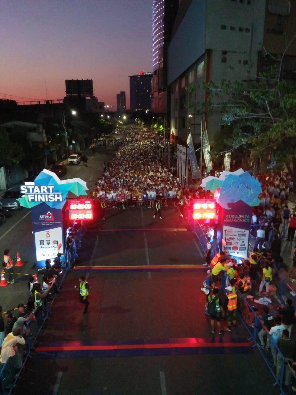 10 Potret Keseruan Surabaya Marathon 2018, Bu Risma Ikutan Lari Lho