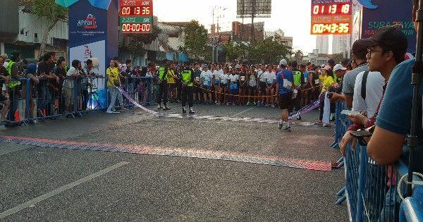 10 Potret Keseruan Surabaya Marathon 2018, Bu Risma Ikutan Lari Lho