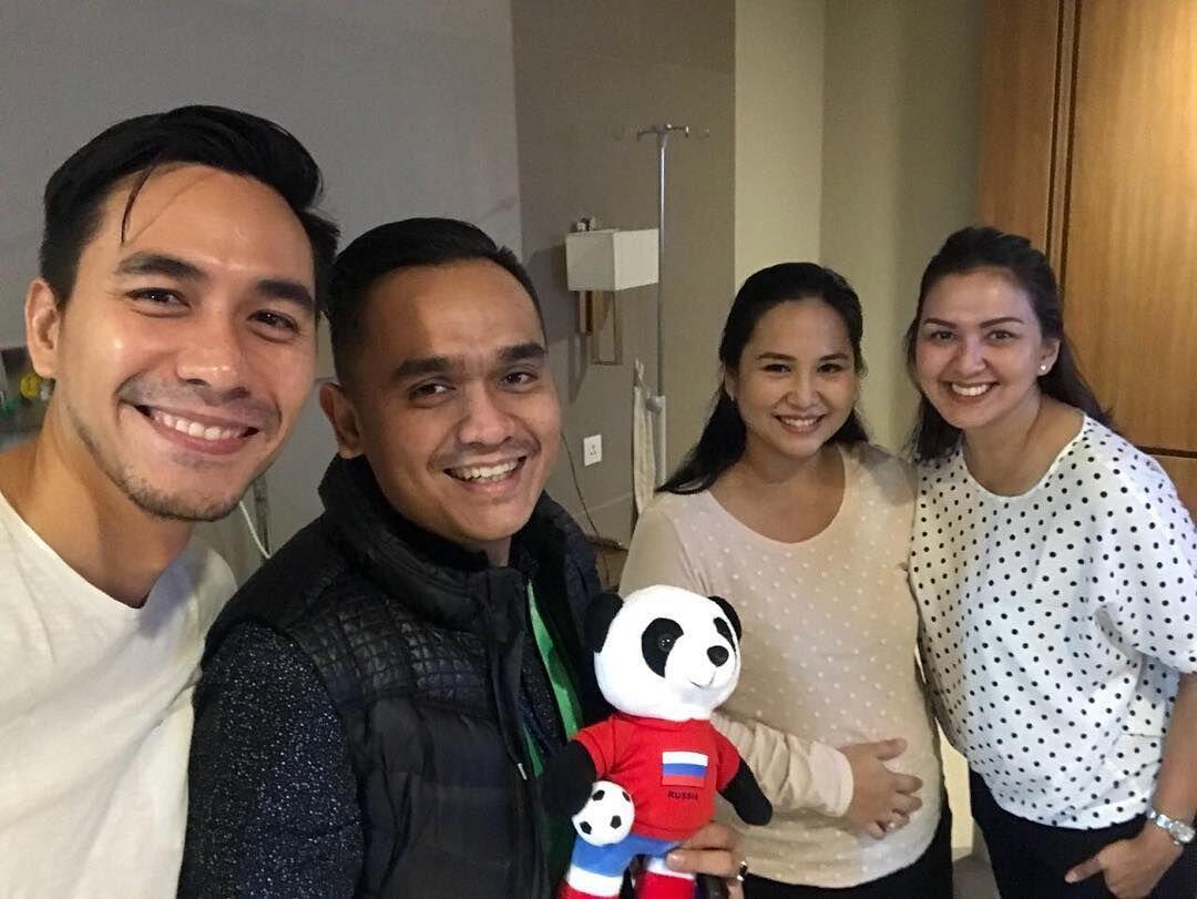 11 Potret Valentino Jebret, Presenter Sepak Bola yang Viral