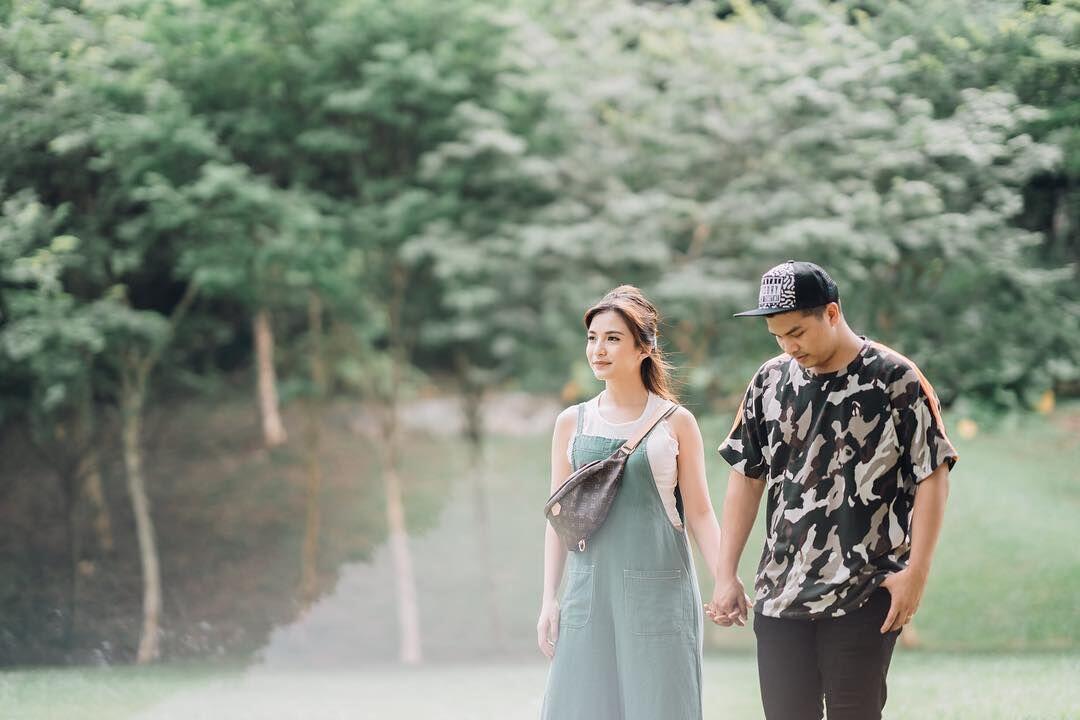 10 Potret Kemesraan Chelsea Olivia & Glenn Alinskie, Romantis Banget!