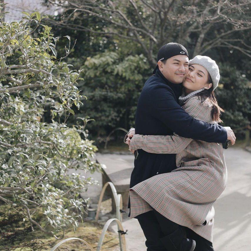 10 Potret Kemesraan Chelsea Olivia & Glenn Alinskie, Romantis Banget!