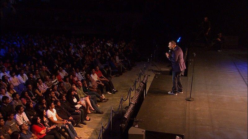 8 Teknik Stand Up Comedy Rahasia Sukses Jadi Komika