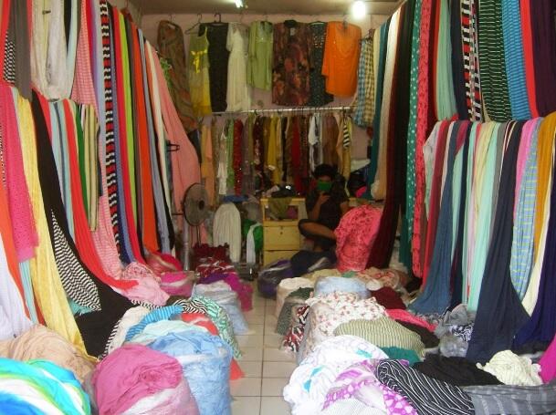4 Tempat Berburu Bahan Kain di Jakarta