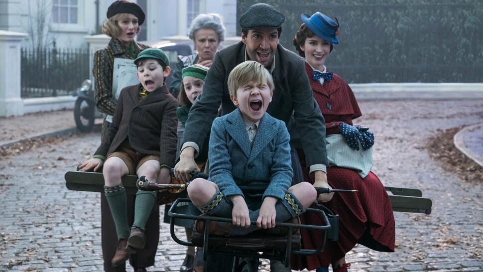 Emily Blunt Tampil Fantastis Di Foto Terbaru Mary Poppins Returns