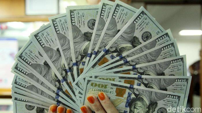 Dolar AS 'Mengamuk' Lagi, Pagi Ini Tembus Rp 14.619