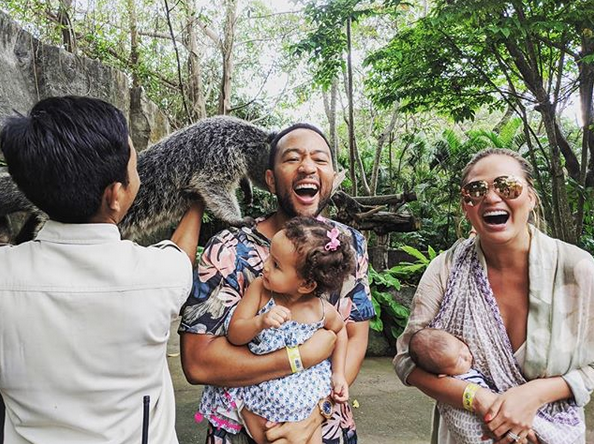 Bukan Gempa, Ini Alasan Chrissy Teigen dan John Legend Tinggalkan Bali