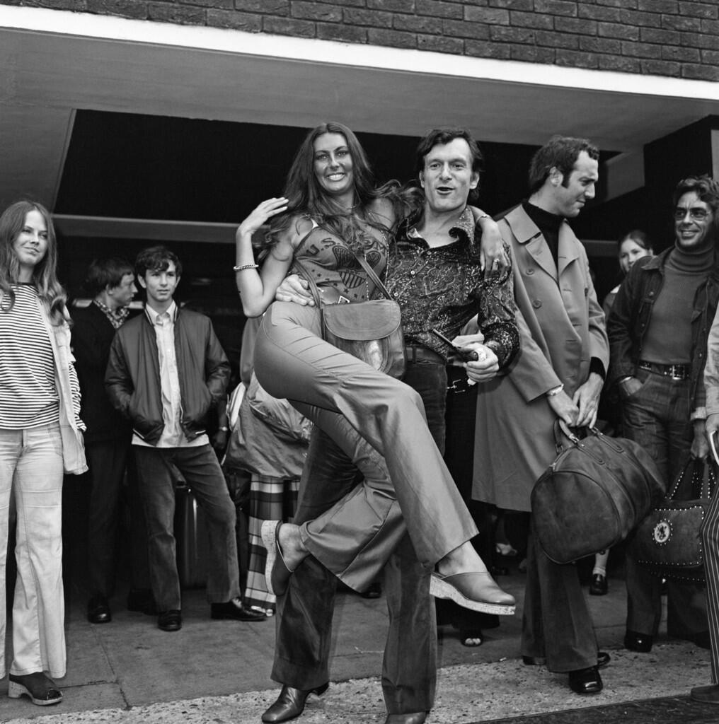 Potret kehidupan Hugh Hefner di era 70an, inikah impian setiap pria?