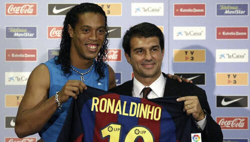 Barcelona Jagonya Nikung di Bursa Transfer