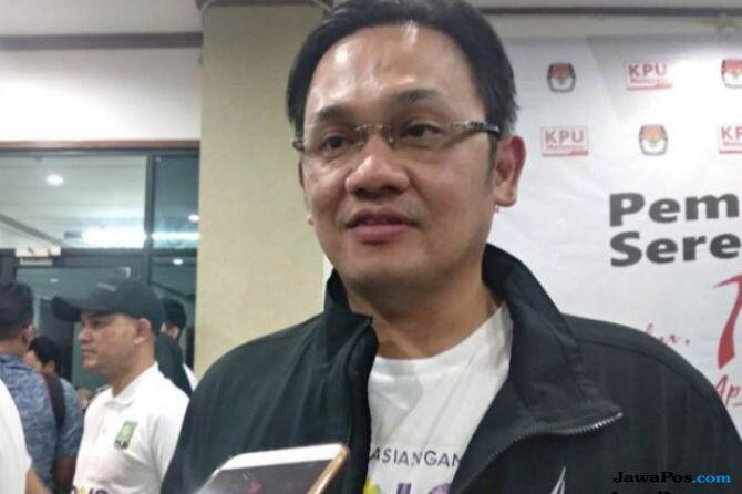 Timses Jokowi - Ma'ruf Siapkan Farhat Abbas untuk Lawan Fadli Zon