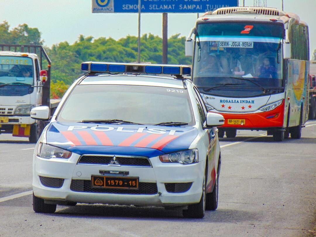 Download Gambar Mobil  Patroli Polisi Indonesia RIchi Mobil 