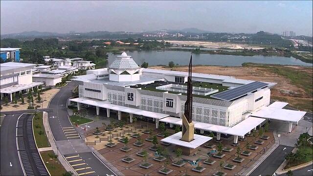 Mengenal Masjid Ramah Lingkungan di Malaisya, Indonesia Juga Punya Loh