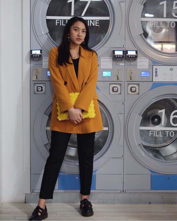 Foto-foto Putri Tanjung, Anak Super Tajir yang Gayanya Sederhana Banget