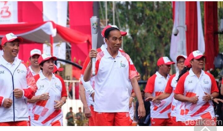 Torch Relay di Istana, Obor yang Dipegang Jokowi Mati