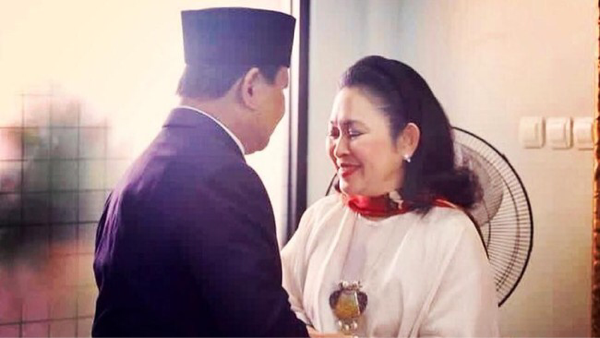 Momen Kemesraan Prabowo-Titiek saat Bertemu Jelang Upacara HUT RI
