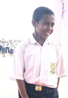 Ini Dia Sosok Anak SMP Yang Memanjat Tiang Bendera.