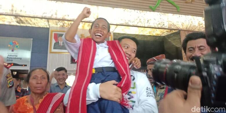 Joni Pemanjat Tiang Bendera Diterima Jokowi di Istana Senin