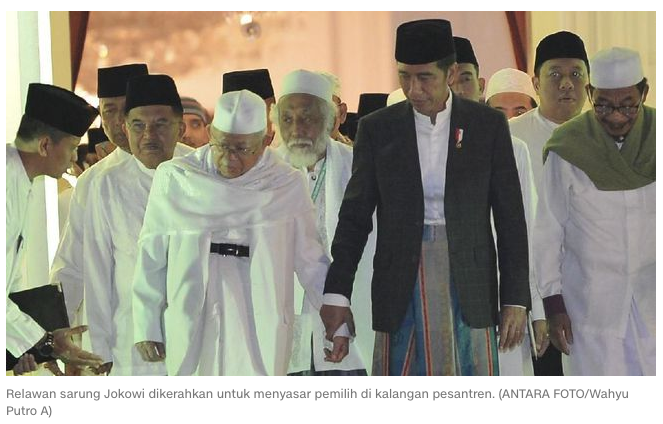 Relawan Sarung Jokowi Dikerahkan untuk Raup Suara Pesantren