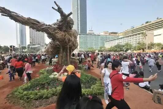 Bambu &quot;Getah Getih&quot; di HI Jadi Spot Foto Baru Pengunjung Car Free Day