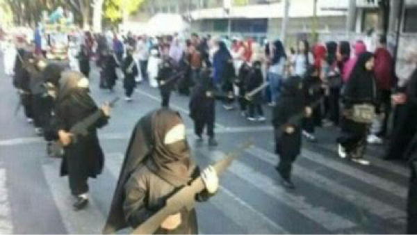 Mendikbud Kunjungi TK yang Ikut Pawai Bercadar dan 'Bersenjata'