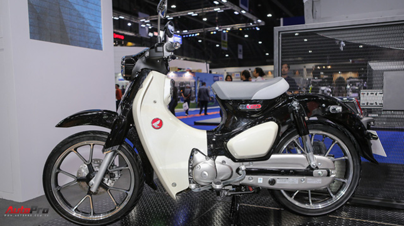 Cuma Bebek Honda Ini, yang Diservis di Bengkel &ldquo;MOGE&rdquo;