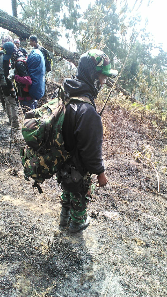 #IniIndonesiaku Mereka Yang Merayakan Kemerdekaan Dengan Melawan Api