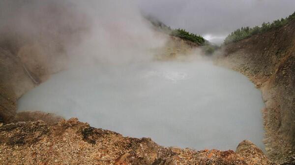 5 Danau Paling Angker Di Dunia