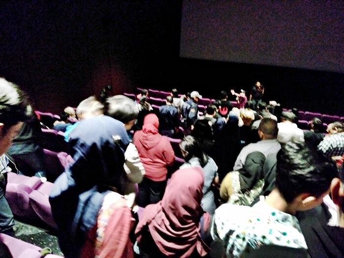 &#91;FR&#93; Rasa Campur Aduk Nobar Film Disney's Christoper Robin Kaskus Movie Night Out 