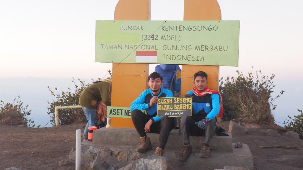 &#91;CATPER #4&#93; MT. Merbabu 3142 MDPL, Luar Biasa Dingin, Debu &amp; Track Vertikal