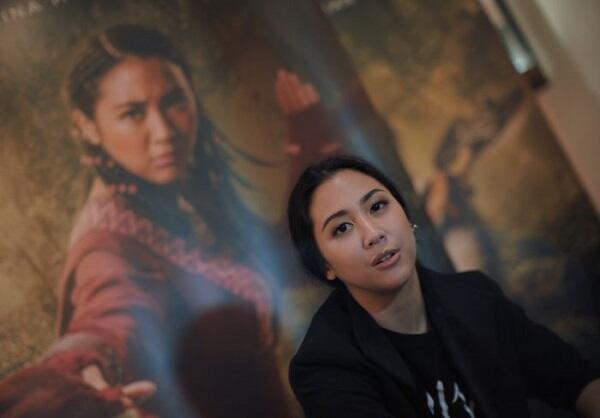 Siapa Sih Anggini Si Selendang Ungu di Film Wiro Sableng?