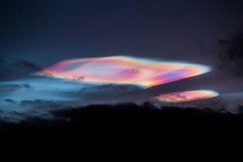 Melihat Keindahan Nacreous Clouds, Salah Satu Awan Terlangaka Di Bumi