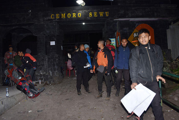 Kebakaran di Gunung Lawu meluas