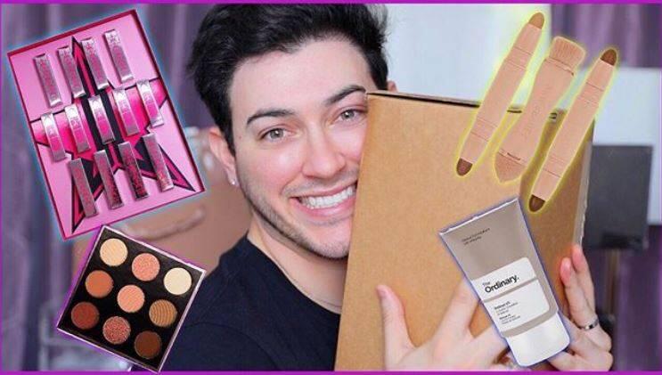 Kekar dan Berewokan Tapi Mau Jadi Beauty Vlogger? Manny Gutierrez Bisa Kok!